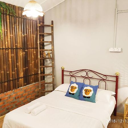 Ohana House @ 53 Kasturi Malacca Exterior foto